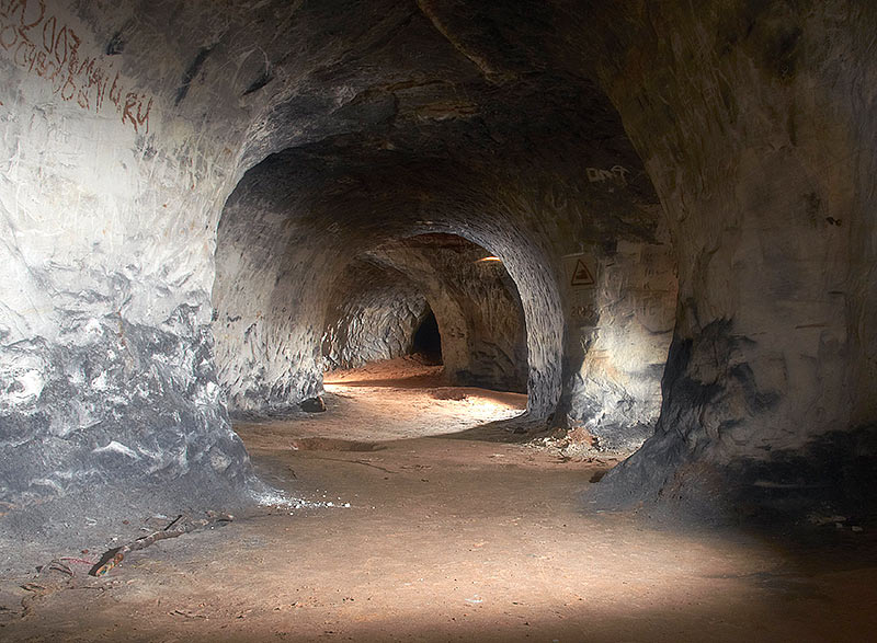 Карповские пещеры